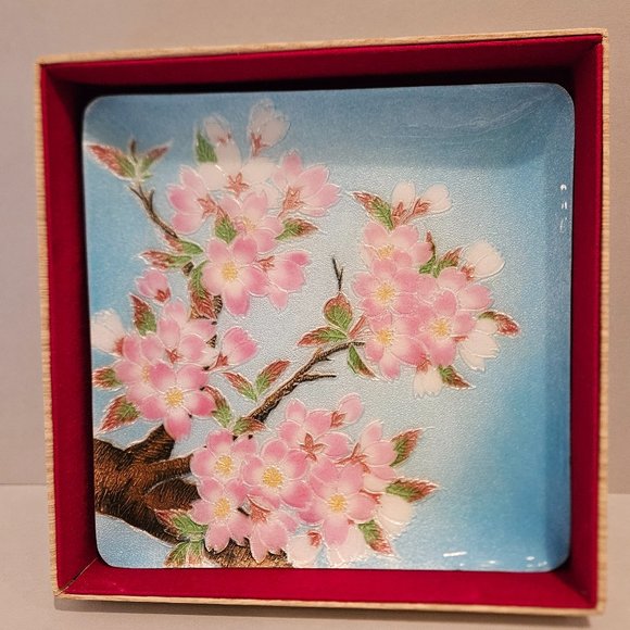 Beautiful Japanese Hinode Cloisonne Decorative Plate Cherry Blossoms NIB 7 x 7 - Picture 6 of 6